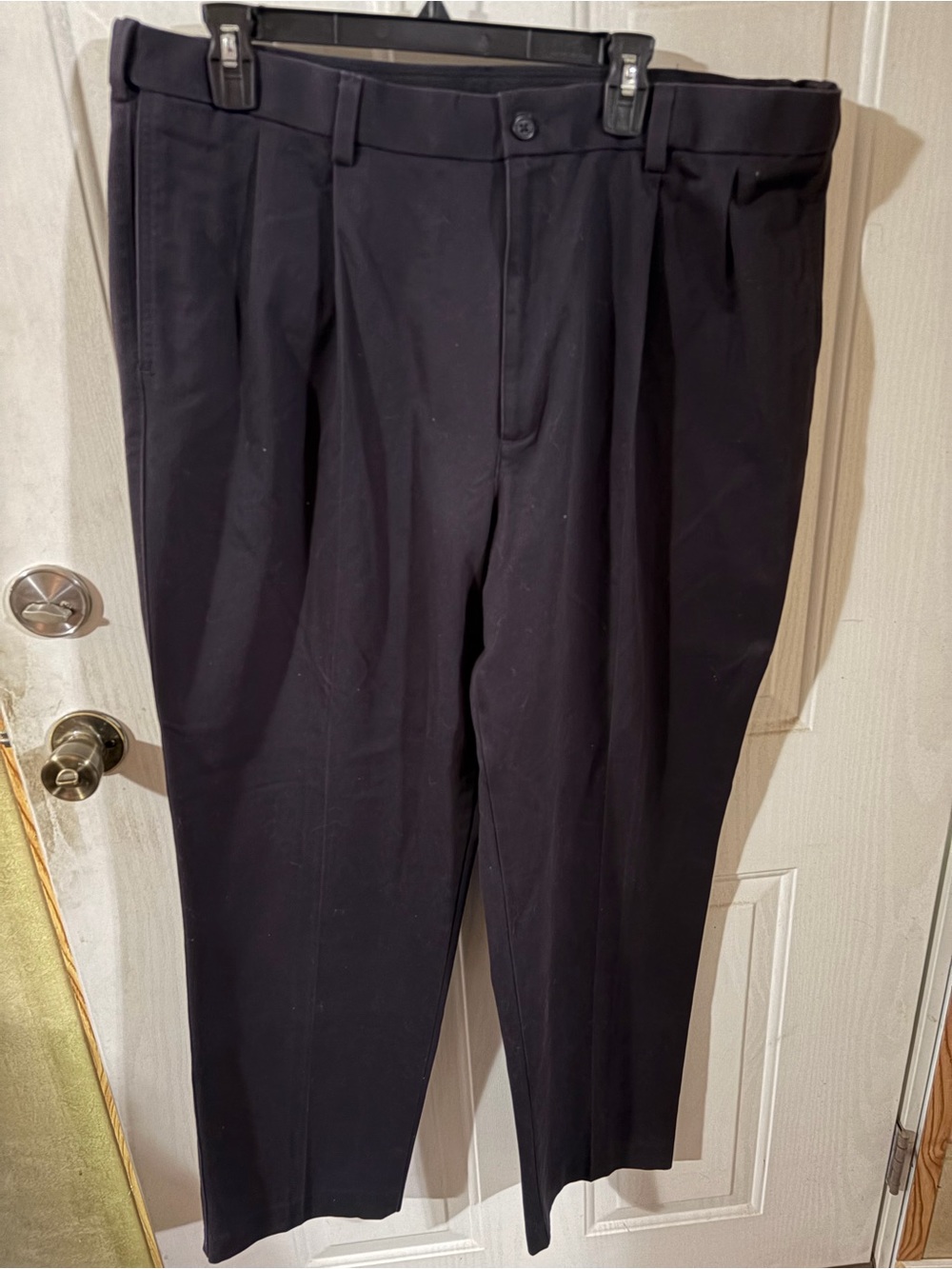 Savane Black Pleated Dress Pants for Men